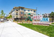 WestLink at Oak Station Apartments